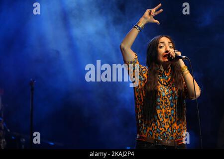 Concert du chanteur franco-marocain Hindi Zahra à la salle Ibn Zaydun, Riadh el Feth, Alger, Algérie, le 02/29/2016. (Photo de Billal Bensalem/NurPhoto) *** Veuillez utiliser le crédit du champ de crédit *** Banque D'Images