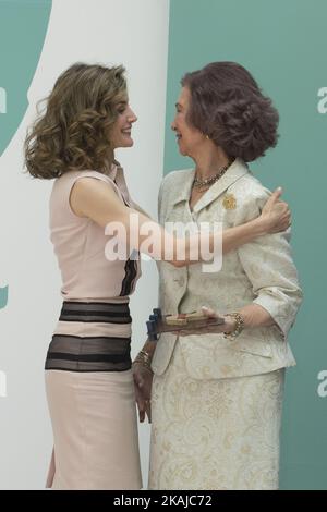 La Reine espagnole Letizia et la Reine espagnole Sofia lors de la cérémonie commémorative du 30th anniversaire de la Fondation de l'aide contre la toxicomanie (FAD) à la Real Casa de Correos à Madrid, Espagne, le 22 juin 2016. La cérémonie a rendu hommage à la reine espagnole Sofia à la présidence honoraire de la fondation pendant près de 30 ans (photo d'Oscar Gonzalez/NurPhoto) *** Veuillez utiliser le crédit de crédit de la zone de crédit *** Banque D'Images