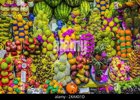 La vie quotidienne au marché municipal (Mercadao), à Sao Paulo, Brésil pour l'achat d'ingrédients dans la matinée de ce dimanche, 11 décembre 2016. En plus des légumes, boucherie, poissonnière et emporium (national et importé) rassemblés dans un seul espace, il y a aussi des restaurants et des snack-bars qui offrent des chips au visage de la ville. (Photo de Cris Faga/NurPhoto) *** Veuillez utiliser le crédit du champ de crédit *** Banque D'Images