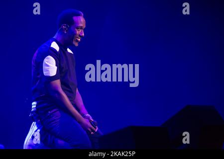 Shawn Stockman se produit avec Boyz II Men, dans le tout premier concert tenu au MGM National Harbour's Theatre à Oxon Hill, MD, on 15 décembre 2016. (Photo de Cheriss May/NurPhoto) *** Veuillez utiliser le crédit du champ de crédit *** Banque D'Images