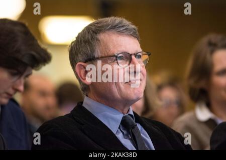 L'ancien ministre français de l'éducation Vincent Peillon, candidat du Parti socialiste aux primaires de gauche, en prévision de l'élection présidentielle française de 2017 lors de la réunion de transition écologique à Paris, en France, le 20 décembre 2016. (Photo de Julien Mattia/NurPhoto) *** Veuillez utiliser le crédit du champ de crédit *** Banque D'Images