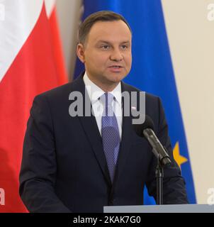Le Président de la Pologne, Andrzej Duda, fait une déclaration au Palais présidentiel de Varsovie, Pologne, le 9 janvier 2017 (photo de Mateusz Wlodarczyk/NurPhoto) *** Veuillez utiliser le crédit du champ de crédit *** Banque D'Images