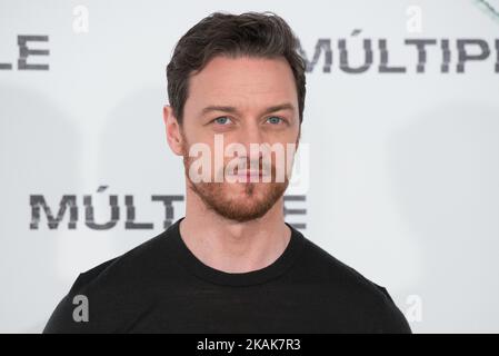 James McAvoy assiste au film "multiple" ("Splat") photocall à l'hôtel Villamagna à Madrid le 12 janvier 2017 (photo de Gabriel Maseda/NurPhoto) *** Veuillez utiliser le crédit du champ de crédit *** Banque D'Images