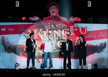 L'acteur et réalisateur de Hong, Jackie Chan, au lancement du film KUNG FU YOGA à Bangkok, Thaïlande, sur 22 janvier 2017. (Photo par Anusak Laowilas/NurPhoto) *** Veuillez utiliser le crédit du champ de crédit *** Banque D'Images