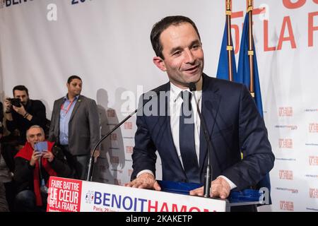 Benoit Hamon, vainqueur des primaires de gauche avant les élections présidentielles de 2017 en France, lors d'un discours à la suite des résultats du second tour de la primaire sur 29 janvier 2017 à Paris, en France. Benoit Hamon est le candidat du Parti socialiste aux élections présidentielles de 2017. (Photo de Julien Mattia/NurPhoto) *** Veuillez utiliser le crédit du champ de crédit *** Banque D'Images