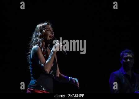 La célèbre chanteuse et actrice Ute Lemper lors d'un concert à Athènes, sur 4 février 2017 (photo de Wassilios Askesopoulos/NurPhoto) *** Veuillez utiliser le crédit du champ de crédit *** Banque D'Images