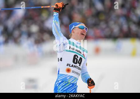 Iivo Niskanen, de Finlande, célèbre après avoir remporté la finale de la Classique individuelle hommes cross-country 15km, lors du Championnat du monde de ski nordique FIS 2017 à Lahti. Mercredi, 29 février 2017, à Lahti, en Finlande. Photo par Artur Widak *** Veuillez utiliser le crédit du champ de crédit *** Banque D'Images