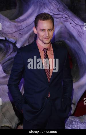 L'acteur Tom Hiddleston pose lors de la première du film de tapis rouge de Kong: L'île du crâne à l'oasis de Cinepolis sur 04 mars 2017 à Mexico, Mexique (photo de Carlos Tischler/NurPhoto) *** Veuillez utiliser le crédit du champ de crédit *** Banque D'Images