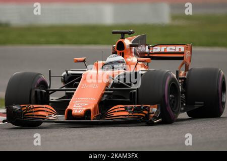 Fernando Alonso, d'Espagne, pilotant la (14) McLaren Honda Formule 1 Team McLaren MCL32 en action lors des essais hivernaux de Formule 1 au circuit de Catalunya sur 10 mars 2017 à Montmelo, en Espagne. (Photo de Bruno Barros / DPI / NurPhoto) *** Veuillez utiliser le crédit du champ de crédit *** Banque D'Images