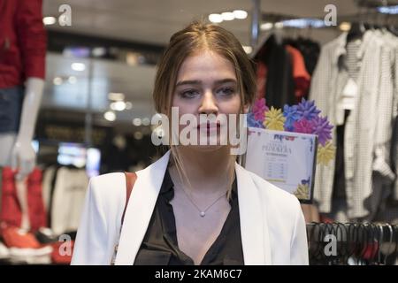 Laura Escanes lors de la séance photo de printemps « El Corte Ingles » à Madrid sur 21 mars 2017 à Madrid, en Espagne. (Photo par Oscar Gonzalez/NurPhoto) *** Veuillez utiliser le crédit du champ de crédit *** Banque D'Images