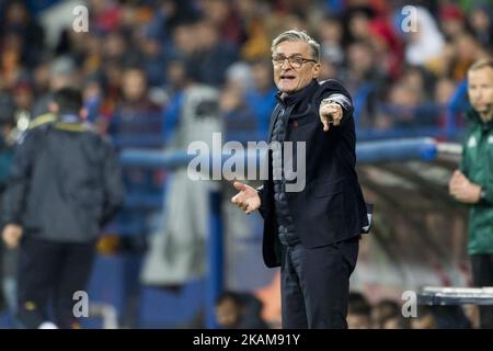 L'entraîneur polonais Adam Nawalka en action pendant le match de qualification de la coupe du monde de la FIFA 2018 du groupe de la ronde E entre le Monténégro et la Pologne au stade de Gradski à Podgorica, Monténégro sur 26 mars 2017 (photo par Andrew Surma/NurPhoto) *** Veuillez utiliser le crédit du champ de crédit *** Banque D'Images