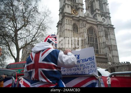 Les membres de la famille royale assistent au service pour commémorer les victimes de l'attaque terroriste qui a tué quatre personnes à Westminster, Londres, sur 5 avril 2017. Le duc et la duchesse de Cambridge et le prince Harry assistaient à un « service d'espoir » à l'abbaye de Westminster. (Photo d'Alberto Pezzali/NurPhoto) *** Veuillez utiliser le crédit du champ de crédit *** Banque D'Images