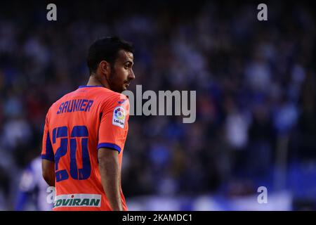 Matthieu Saunier défenseur de Grenade CF (20) pendant le match de la Liga Santander entre Deportivo de la Corua et Grenade CF au stade Riazor sur 5 avril 2017 à Corua, Espagne. (Photo de Jose Manuel Alvarez Rey/NurPhoto) *** Veuillez utiliser le crédit du champ de crédit *** Banque D'Images