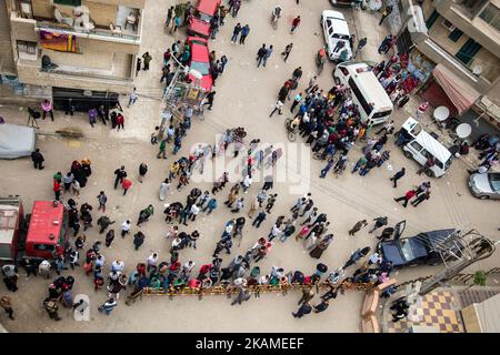 Attentat suicide à l'église Saint-Georges, dans la ville de Tanta, dans le delta du Nil, en Égypte, dimanche, 9 avril 2017. Des bombes ont explosé dans deux églises coptes dans les villes de Tanta et Alexandrie, au nord de l'Égypte, alors que les fidèles célébraient le dimanche des Rameaux, tuant plus de 40 personnes et blessant davantage dans les attaques revendiquées par le groupe de l'État islamique. (Photo par Ibrahim Ezzat/NurPhoto) *** Veuillez utiliser le crédit du champ de crédit *** Banque D'Images