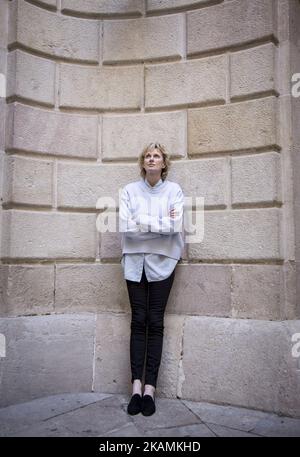 La romancière américaine Siri Hustvedt à Barcelone, Espagne, pose pour la presse lors de la présentation de sa dernière compilation à Barcelone, 21 avril 2017. (Photo de Miquel Llop/NurPhoto) *** Veuillez utiliser le crédit du champ de crédit *** Banque D'Images