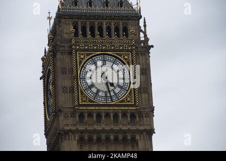 Vue sur Big Ben à Londres, Royaume-Uni jeudi, 27 avril 2017. Selon la police métropolitaine, un homme a été arrêté pour suspicion de commission, de préparation et d'instigation d'actes de terrorisme et de possession d'une arme offensive. (Photo d'Alberto Pezzali/NurPhoto) *** Veuillez utiliser le crédit du champ de crédit *** Banque D'Images