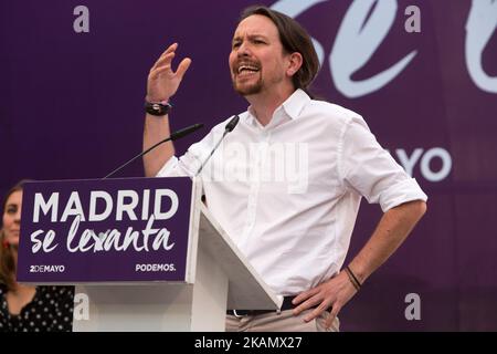 Parti de gauche le dirigeant Podemos Pablo Iglesias parle lors d'un acte public 'Madrid se levanta' pour promouvoir un vote de défiance contre le Premier ministre, Mariano Rajoy et la Présidente du Gouvernement régional de Madrid, Cristina Cifuentes à Madrid le 2nd mai 2017. (Photo d'Alvaro Hurtado/NurPhoto) *** Veuillez utiliser le crédit du champ de crédit *** Banque D'Images