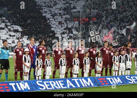 L'équipe de Turin pose afin d'être photographiée avant le match de football de la série A n.35 JUVENTUS - TORINO le 06/05/2017 au stade de la Juventus à Turin, Italie. (Photo de Matteo Bottanelli/NurPhoto) *** Veuillez utiliser le crédit du champ de crédit *** Banque D'Images