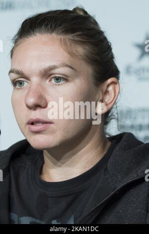 Conférence de presse de Simona Halep le sixième jour du Mutua Madrid tennis ouvert à la Caja Magica sur 11 mai 2017 à Madrid, Espagne. (Photo par Oscar Gonzalez/NurPhoto) *** Veuillez utiliser le crédit du champ de crédit *** Banque D'Images