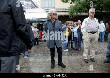 Rassemblement de protestation organisé par PAME (Front militant de tous les travailleurs) sur la place Kotzia, dans le centre d'Athènes, mercredi 17 mai 2017. Des milliers de personnes ont participé à des marches de protestation, lors d'une grève générale de 24 heures à l'échelle nationale, organisée par les deux plus grands syndicats publics et privés du pays, la Confédération générale des employés de Grèce (GSEE) et la Confédération des fonctionnaires (ADEDY). Les travailleurs protestent contre le nouvel accord du gouvernement avec les créanciers internationaux de la Grèce qui impose de nouvelles hausses d'impôts et de nouvelles réductions des dépenses. (Photo de Panayotis Tzamaros/NurPhoto) *** Veuillez utiliser le crédit du champ de crédit *** Banque D'Images