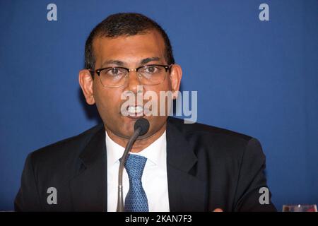 Mohammed Nasheed, le président démocratiquement élu des Maldives qui a été renversé par la suite par un coup d'État, prend la parole à la conférence de presse de l'Oslo Freedom on Forum 22 mai 2017 2017 à l'hôtel intercontinental dans le centre d'Oslo, en Norvège. Lors de la conférence de presse d'ouverture du Forum d'Oslo sur la liberté, des militants des droits de l'homme du monde entier ont parlé de l'importance de défendre la démocratie dans un monde de plus en plus autoritaire. L'utilisation de fausses nouvelles et le désassemblage et la diffamation progressifs des institutions démocratiques de travail, y compris la presse, ont été identifiés comme des éléments clés d'un détestég Banque D'Images