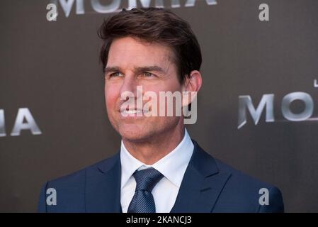 Tom Cruise participe à la première espagnole 'The Mummy' au cinéma 'Callao City Lights' à Madrid le 29 mai 2017 (photo de Gabriel Maseda/NurPhoto) *** Veuillez utiliser le crédit du champ de crédit *** Banque D'Images