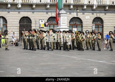 Les Bersaglieri italiens assistent au défilé militaire lors des célébrations de la Journée de la République italienne à 2 juin 2017 à Padoue, en Italie. (Photo de Roberto Silvino/NurPhoto) *** Veuillez utiliser le crédit du champ de crédit *** Banque D'Images