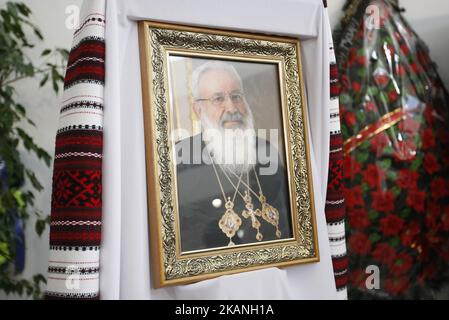 Photo du cardinal Lubomyr Husar, ancien chef de l'Église catholique grecque ukrainienne, lors d'une cérémonie funéraire à la cathédrale patriarcale de la Résurrection du Christ à Kiev, Ukraine, le 05 juin 2017. Lubomyr Husar, 84 ans, à la tête de l'Eglise catholique grecque ukrainienne de 2005 à 2011, meurt sur 31 mai. (Photo de Vladimir Sindeyeve/NurPhoto) *** Veuillez utiliser le crédit du champ de crédit *** Banque D'Images