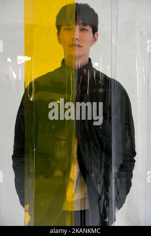 Les modèles présentent des motifs lors de la présentation internationale Barbour lors des collections de juin 2017 de la London Fashion week pour hommes, à Londres sur 9 juin 2017. La collection s'inspire de l'acteur emblématique américain Steve McQueen et de sa passion pour les motos. (Photo d'Alberto Pezzali/NurPhoto) *** Veuillez utiliser le crédit du champ de crédit *** Banque D'Images