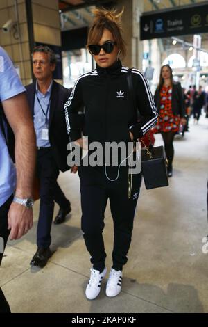 La chanteuse Rita ora a vu se promener à Paris, France, 30 juin 2017. (Photo de Mehdi Taamallah/NurPhoto) *** Veuillez utiliser le crédit du champ de crédit *** Banque D'Images