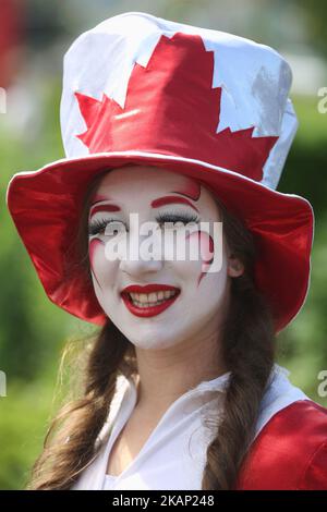 Les Canadiens célèbrent la fête du Canada et l'anniversaire de 150th du Canada (le 150th anniversaire de la Confédération) au parc Queens, au centre-ville de Toronto, Ontario, Canada, on 01 juillet 2017. (Photo de Creative Touch Imaging Ltd./NurPhoto) *** Veuillez utiliser le crédit du champ de crédit *** Banque D'Images