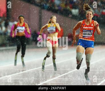 Marlou van Rhijn de Nederland vainqueur de la finale féminine 200m T44 lors des Championnats du monde d'athlétisme Para au Stade de Londres à Londres sur 23 juillet 2017 (photo de Kieran Galvin/NurPhoto) *** Veuillez utiliser le crédit du champ de crédit *** Banque D'Images