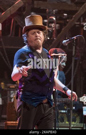 La chanteuse italienne Zucchero se produit lors d'un concert du Festival de musique universelle au Théâtre royal de Madrid, Espagne sur 25 juillet 2017. (Photo par Oscar Gonzalez/NurPhoto) *** Veuillez utiliser le crédit du champ de crédit *** Banque D'Images