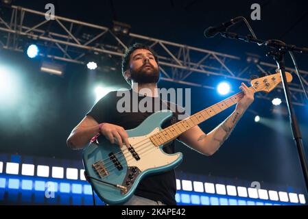 Le groupe de rock pop anglais Banfi se produit au Citadel Festival à Victoria Park, Londres on 16 juillet 2017. Les Banfi sont Joe Banfi, Aaron Graham et Chris McCuaig, un groupe de rock pop de trois pièces basé à Leytonstone, Londres. (Photo d'Alberto Pezzali/NurPhoto) *** Veuillez utiliser le crédit du champ de crédit *** Banque D'Images