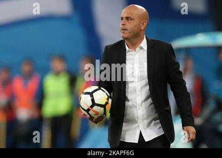 Josef Abuksis, entraîneur-chef du FC Bnei Yehuda, lors du match de l'UEFA Europa League, troisième cycle de qualification, 2nd jambes entre le FC Zenit Saint-Pétersbourg et le FC Bnei Yehuda au stade de Saint-Pétersbourg sur 03 août 2017 à Saint-Pétersbourg, en Russie. (Photo par Igor Russak/NurPhoto) *** Veuillez utiliser le crédit du champ de crédit *** Banque D'Images