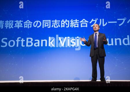 Masayoshi son, fondateur et PDG de Softbank Group Corp., annonce ses gains de groupe lors d'une conférence de presse à Tokyo, au Japon, sur 7 août 2017. Softbank Group Corp. A annoncé ses résultats consolidés pour le trimestre 1st (avril - juin 2017) de l'exercice se terminant par 31 mars 2018. (Photo par Alessandro Di Ciommo/NurPhoto) *** Veuillez utiliser le crédit du champ de crédit *** Banque D'Images