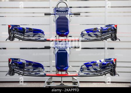 Toro Rosso ailes avant pendant le Grand Prix belge de Formule 1 au circuit de Spa-Francorchamps sur 24 août 2017 à Spa, Belgique. (Photo par Xavier Bonilla/NurPhoto) Banque D'Images