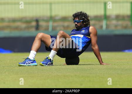 Le cricketer sri lankais Lasith Malinga est vu lors d'une séance d'entraînement avant le match de cricket de l'ODI 3rd contre l'Inde au stade international de cricket de Pallekele, Pallekele , Kandy, Sri Lanka le samedi 26 2017 (photo de Thharaka Basnayaka/NurPhoto) Banque D'Images