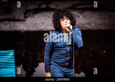 Cedric Bixler Zavala, du groupe de rock punk américain au Drive in, en live au Lowlands Festival 2017 Biddinghuizen, pays-Bas, le 20 août 2017, au cours de la troisième journée du célèbre festival de musique hollandais. (Photo de Roberto Finizio/NurPhoto) Banque D'Images