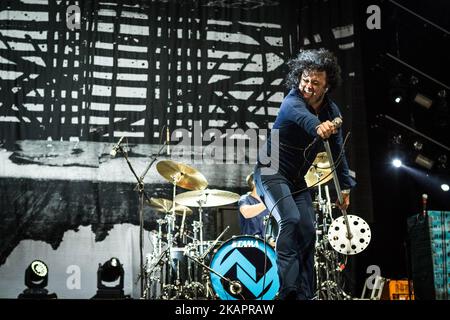 Cedric Bixler Zavala, du groupe de rock punk américain au Drive in, en live au Lowlands Festival 2017 Biddinghuizen, pays-Bas, le 20 août 2017, au cours de la troisième journée du célèbre festival de musique hollandais. (Photo de Roberto Finizio/NurPhoto) Banque D'Images