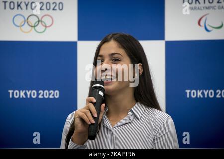 Yusra Mardini, nageur syrien de 19 ans, qui a participé aux Jeux Olympiques de Rio 2016 en tant que membre de l'équipe olympique de réfugiés et ambassadeur itinérant du HCR, s'exprime au bureau de Tokyo 2020 sur 29 août 2017 à Tokyo, au Japon. Yusra Mardini partage ses expériences aux Jeux de Rio 2016 et son activité actuelle en tant qu'athlète et ambassadrice de bonne volonté du HCR avec des membres du personnel de Tokyo 2020. (Photo par Alessandro Di Ciommo/NurPhoto) Banque D'Images