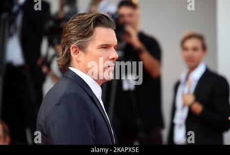 Ethan Hawke assiste au tapis rouge « Premier réformé » lors du Festival du film de Venise 74th à Venise, en Italie, sur 31 août 2017. (Photo de Matteo Chinellato/NurPhoto) Banque D'Images