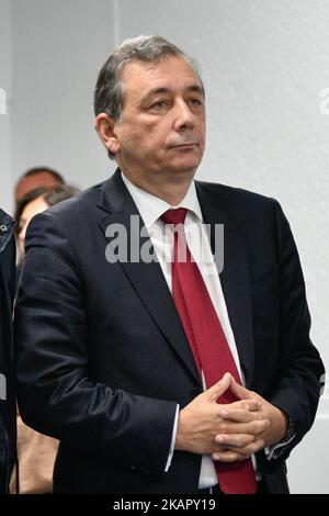 Le Recteur de l'Académie de Paris, Monsieur Gilles Pecout lors de sa visite à la HighsSchool Pierre Mendes France et du jardin réalisé par des étudiants à Paris, France, le 1st septembre 2017. (Photo de Julien Mattia/NurPhoto) Banque D'Images