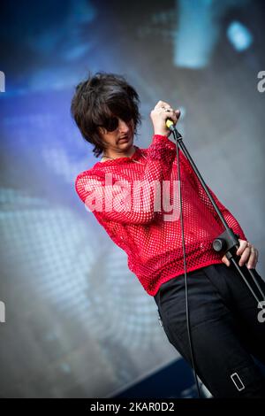 Faris Rotter du groupe de rock anglais The Horrors se présentant en direct au Home Festival 2017 à Trévise, en Italie, le 2 septembre 2017. (Photo de Roberto Finizio/NurPhoto) Banque D'Images