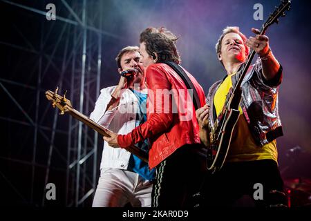 Le nouveau groupe anglais Duran Duran Duran se produit en direct au Home Festival 2017 à Trévise, en Italie, le 2 septembre 2017. (Photo de Roberto Finizio/NurPhoto) Banque D'Images