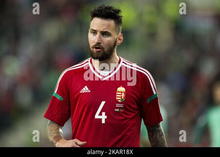 Tamas Kadar, de Hongrie, a été abattu lors du match de qualification de la coupe du monde de la FIFA 2018 entre la Hongrie et le Portugal au stade Groupama Arena de Budapest, en Hongrie, sur 3 septembre 2017 (photo d'Andrew Surma/NurPhoto) Banque D'Images