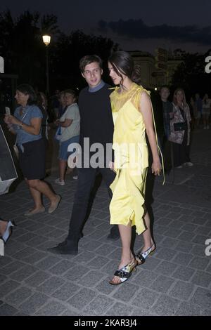 Margaret Qualley arrive à la fête d'été de Kenzo au Théâtre Royal de Madrid, Espagne sur 6 septembre 2017. (Photo par Oscar Gonzalez/NurPhoto) Banque D'Images