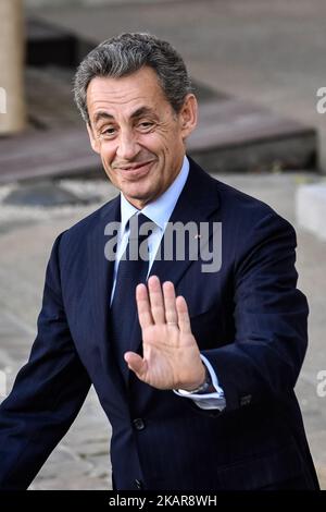 L'ancien président français Nicolas Sarkozy quitte l'Elysée à Paris après une cérémonie pour célébrer le couronnement de Paris en tant qu'hôte des Jeux Olympiques de 2024 sur 15 septembre 2017. (Photo de Julien Mattia/NurPhoto) Banque D'Images