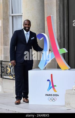 Teddy Riner quitte l'Elysée à Paris après une cérémonie pour célébrer le couronnement de Paris en tant qu'hôte des Jeux Olympiques de 2024 sur 15 septembre 2017. (Photo de Julien Mattia/NurPhoto) Banque D'Images