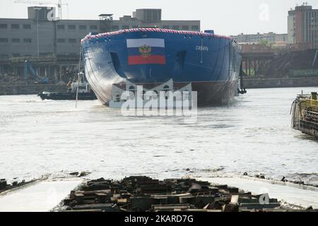 Lancement du plus grand brise-glace du monde en Sibérie sur le chantier naval Baltique à Saint-Pétersbourg, Russie 22 septembre 2017 (photo de Valya Egorshin/NurPhoto) Banque D'Images